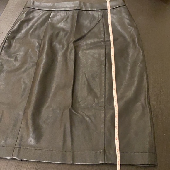 Leather skirt - Picture 6 of 6